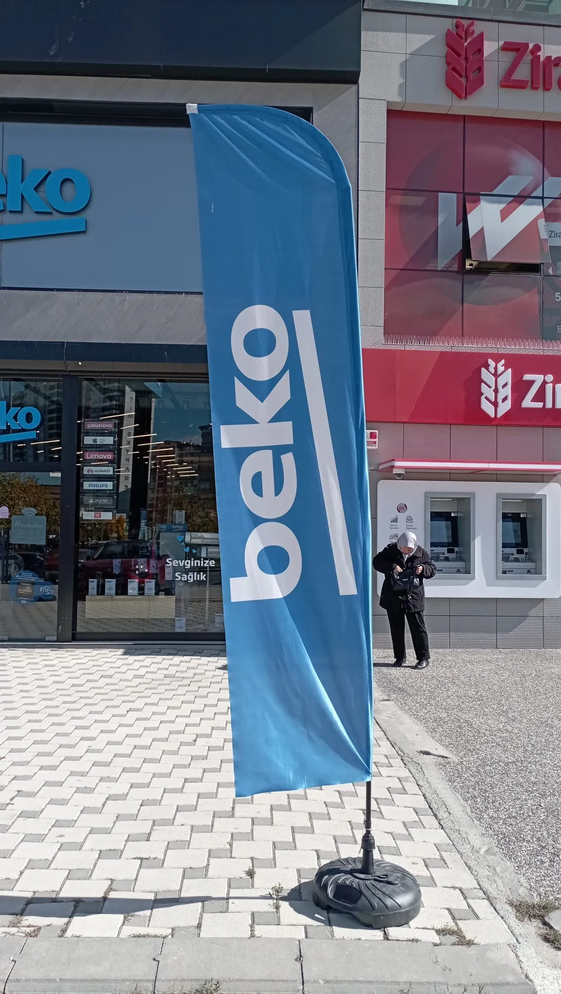 Beyaz Eşyacı Yelken Bayrakları Beyaz Eşyacı Yelken Bayrakları